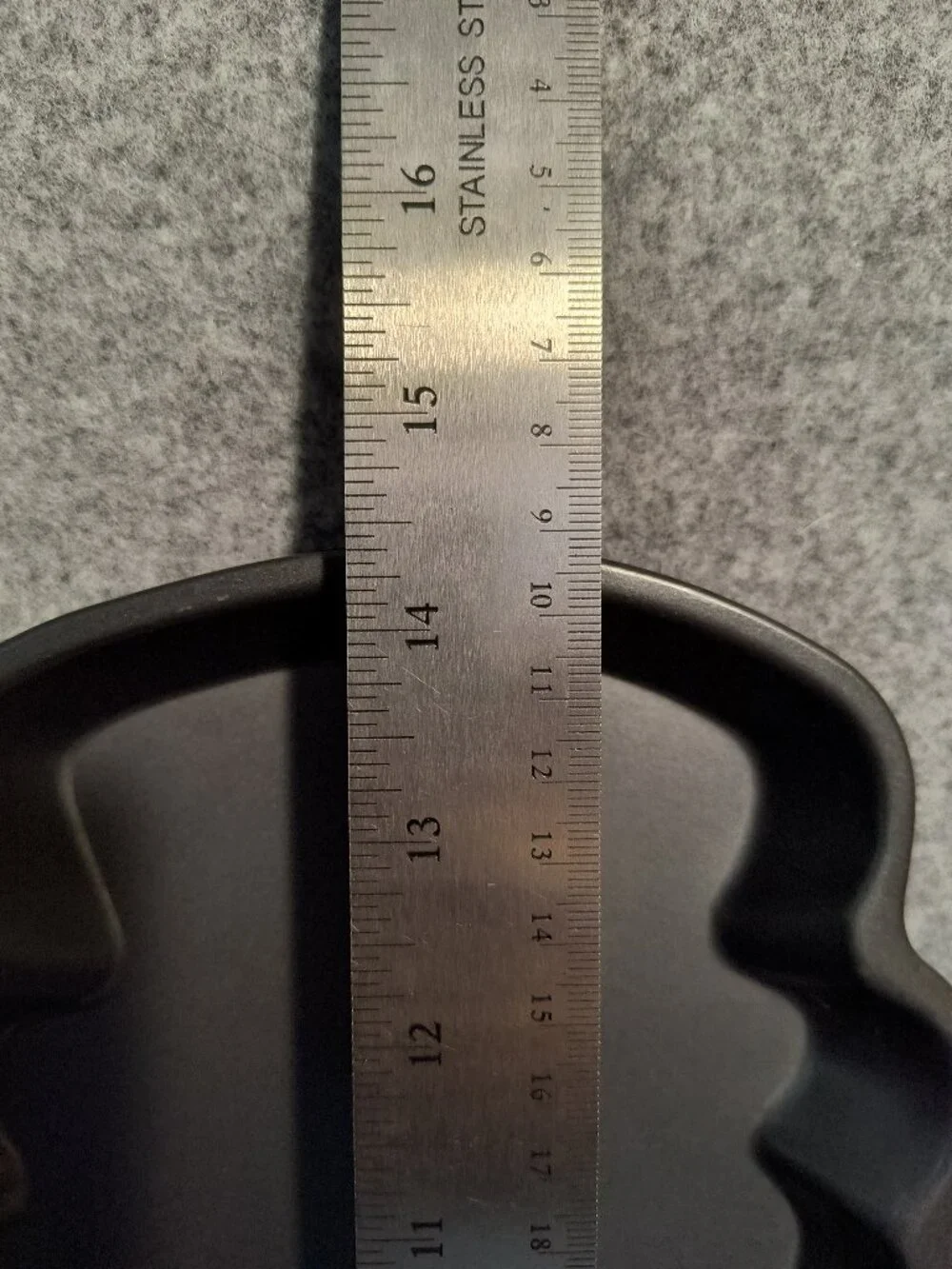 Brand Castle Snowman Shaped Baking Pan 10.5